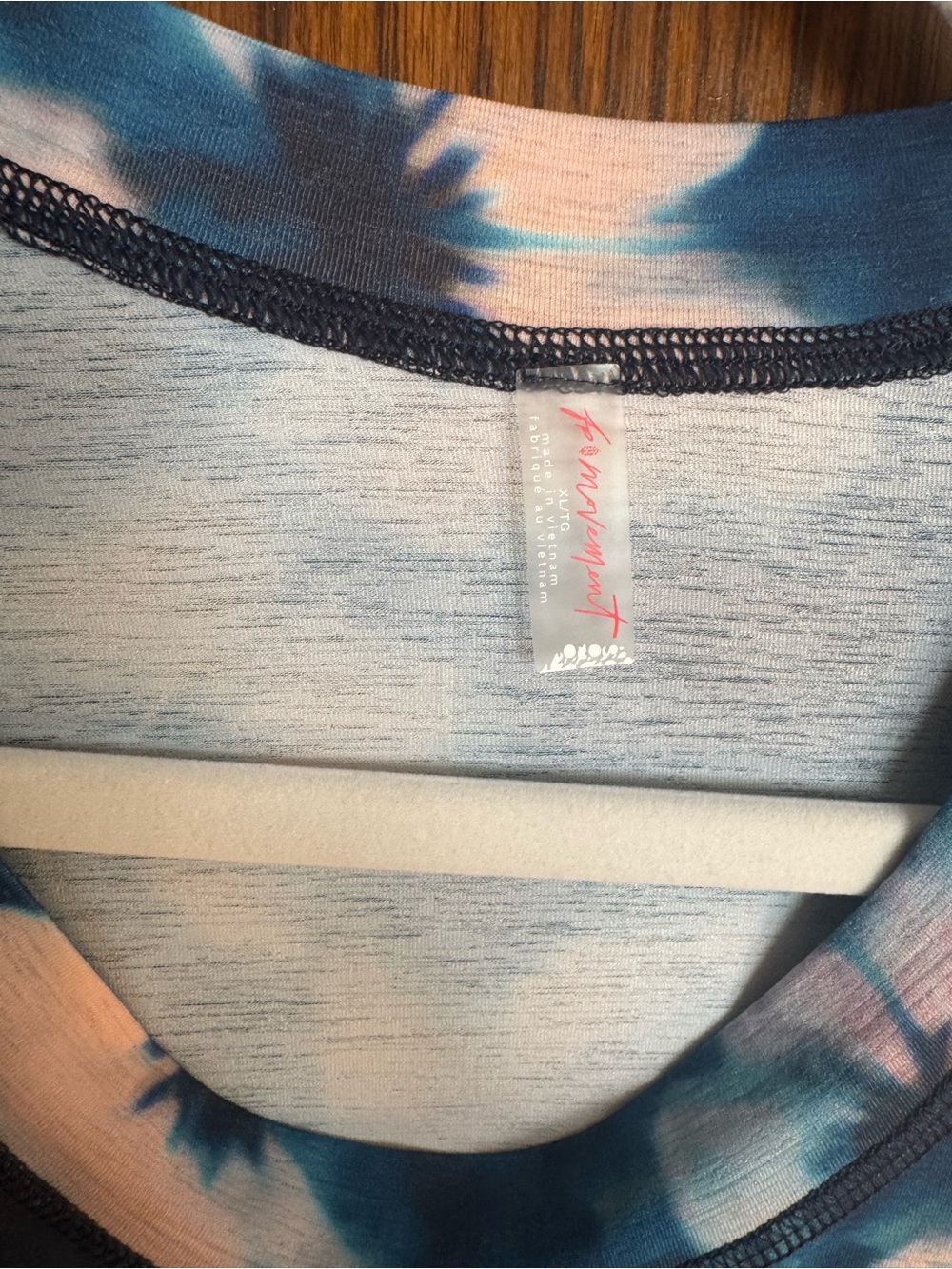 Free People Movement Hawaiian B Top NWT - Picture 6 of 11